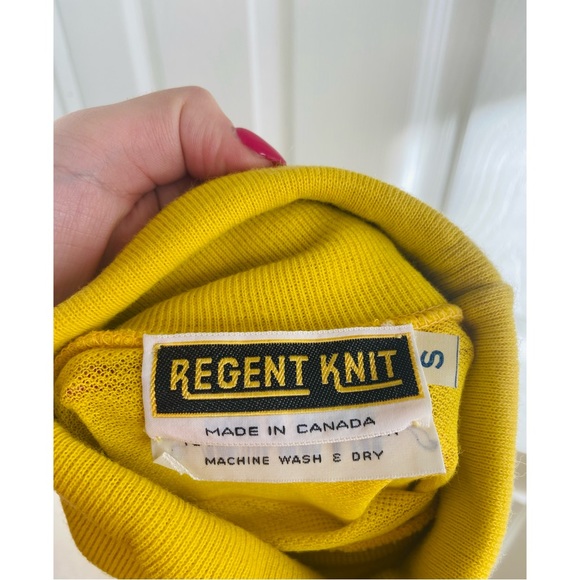 60s/70s Regent Knit NWT Turtleneck Tee in Mustard Yellow by Regent Knit - Picture 8 of 9